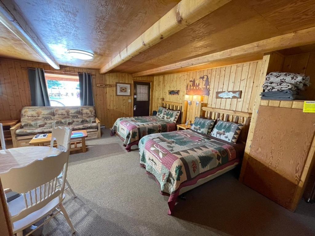 Sportsman Lodge Melrose Mt 뷰트 외부 사진